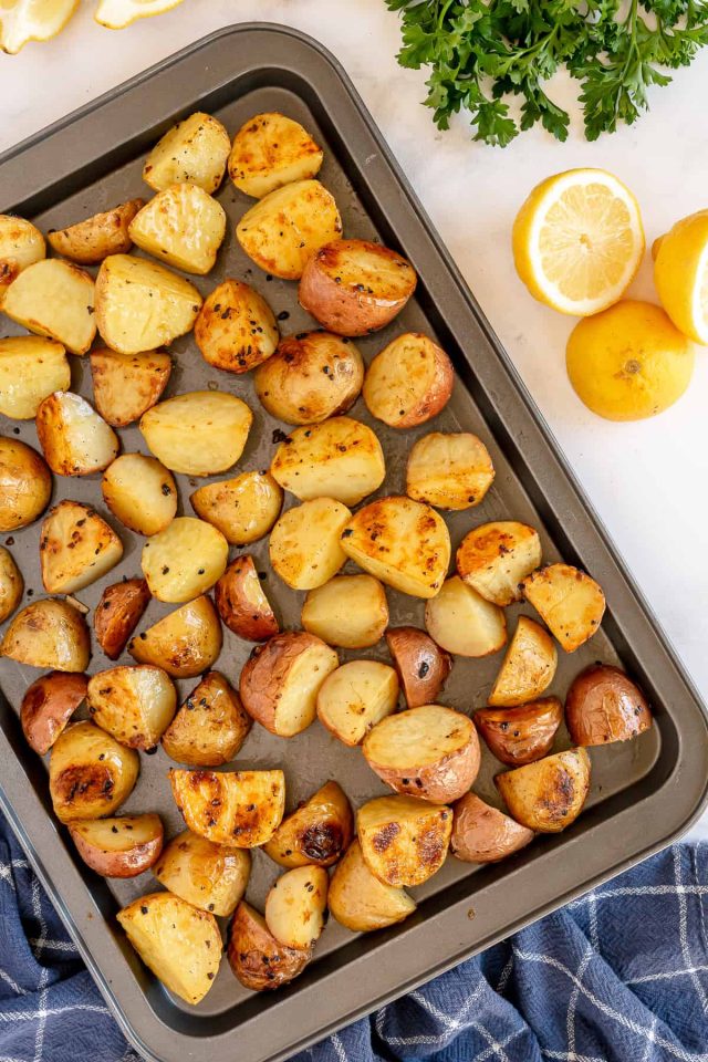 Lemon-Garlic-Roasted-Potatoes-12