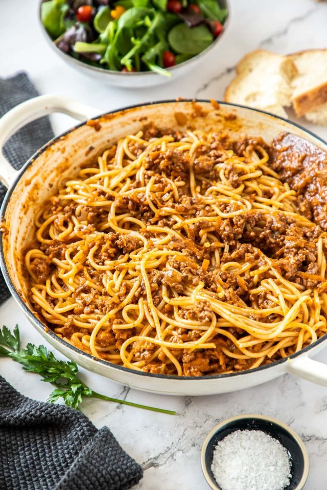 Ragu-Bolognese-Spaghetti-Bolognese-5FEAT